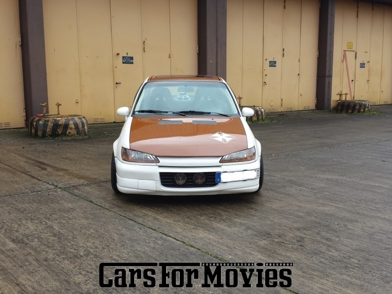 CarsForMovies | Opel Astra  1994 Deutschland Weiß Schwarz Zivilfahrzeug Limousine Niedersachsen 3186 Tuning Custom zweifarbig Stufenheck 